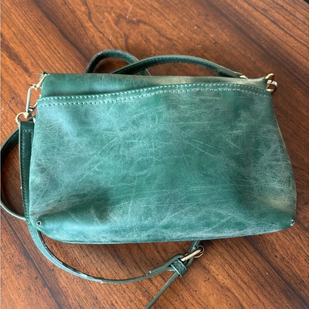 Elegant Green Leather Feminine Avant Garde Cutesy Girly Bohemian Crossbody Bag - Picture 5 of 5